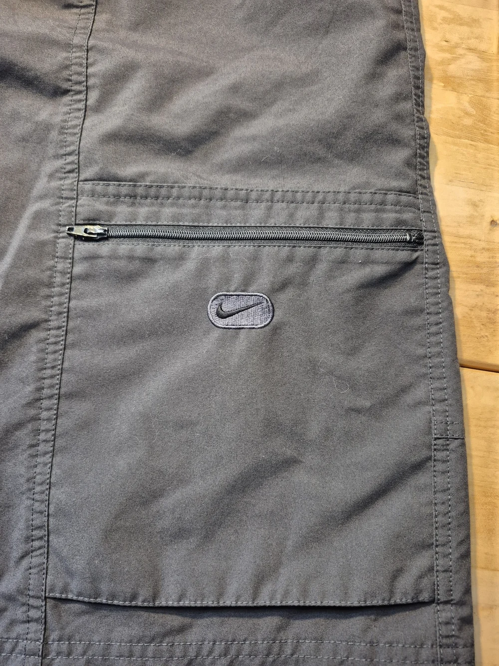 Nike Men's Charcoal Gray Cargo Hybrid Shorts